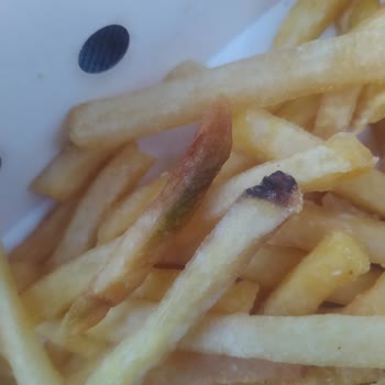 Burger King Çürümüş Patatesle Yapılan Kızartmalar