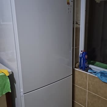 Bosch Buzdolabı Kapağı Hasarlı İlgi Sıfır O Kadar Verdiğimiz Para Boşa Mı