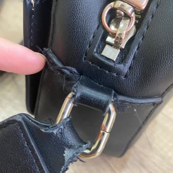 Tommy Hilfiger Kendi Markasına Belgesiz Sahip Çıkmıyor