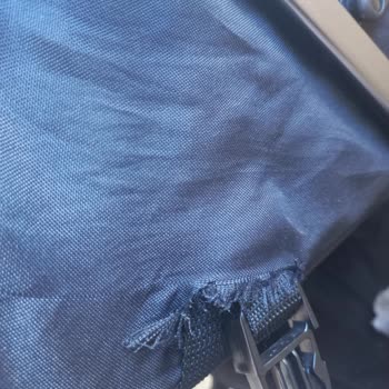 Civil Mağazacılık Pierre Cardin Bebek Arabası Kumaşında Sökülme Oldu!