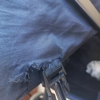 Civil Mağazacılık Pierre Cardin Bebek Arabası Kumaşında Sökülme Oldu!