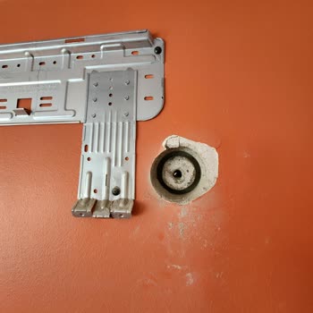Beko Klima Kurulum Yapılmadı Duvarı Delmeye Üşeniyorlar Pişmanlıktır.
