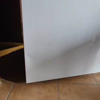 Beko Hasarlı Buzdolabı Gönderiyor