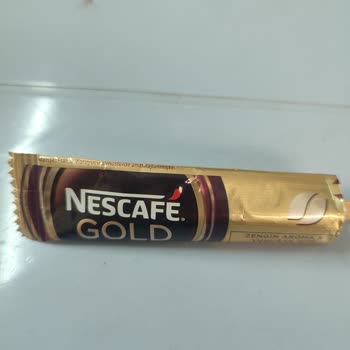 Nescafe Gold Resmen Toz Halinde Altın Kahve Çekirdeğinden Eser Yok.