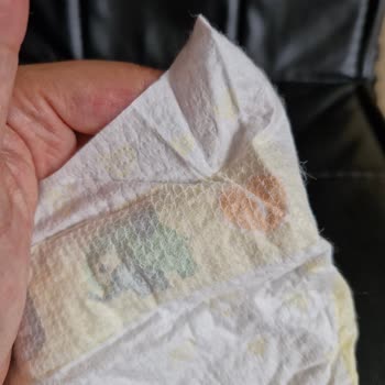 Şok Market Bezi Bebeland Bez Kalitesini Düşürmüş Kimseye Önermiyorum.