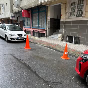 Esenler Belediyesi Yol Kaldırım Ve Duvar İhlali