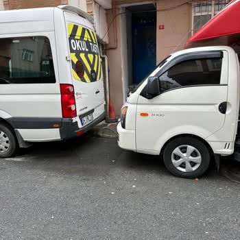 Esenler Belediyesi Yol Kaldırım Ve Duvar İhlali