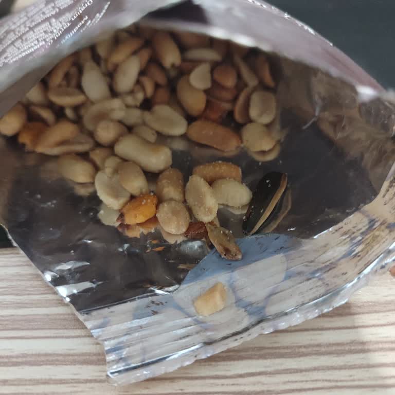 A101 Çerezya İşlenmiş Fıstığın İçinden Çıkanlar