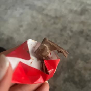 Ülker Napoliten Sütlü Çikolata