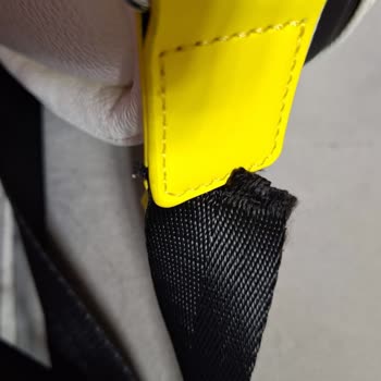 Derimod Ayıplı Çanta Sattı.