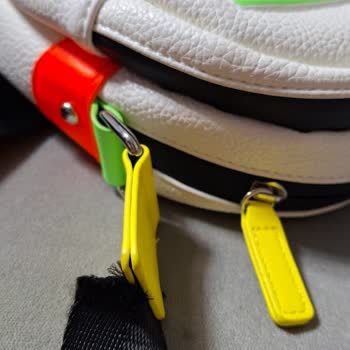 Derimod Ayıplı Çanta Sattı.