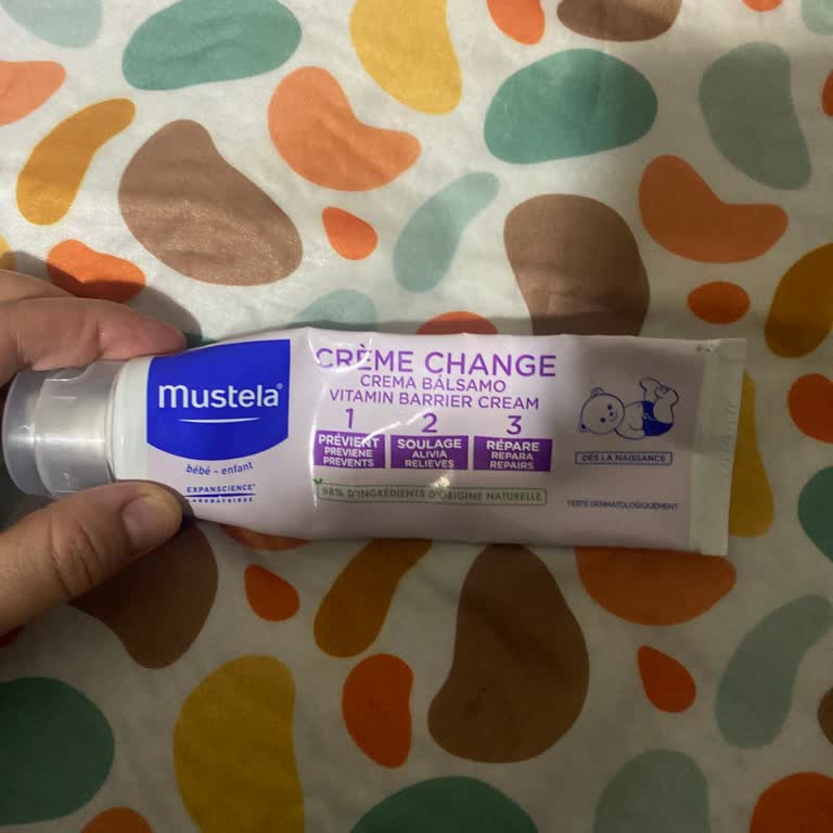Mustela Pişik Kremi Sivilce Yaptı