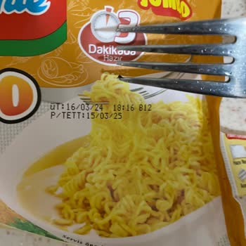 İndomie Noodle Böcek Çıktı