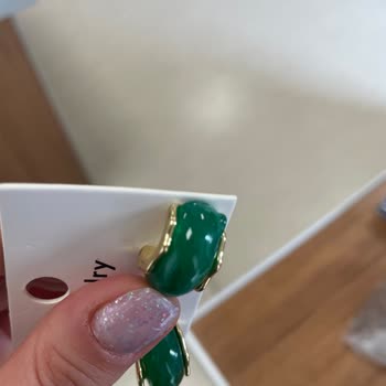 Quelinda.co (Instagram) Quelinda.co Toptan Satış Ürünlerle İlgili Muhatap Bulunmuyor