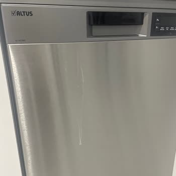 Altus Bulaşık Makinesi İnox Kapağının Renginde Solma