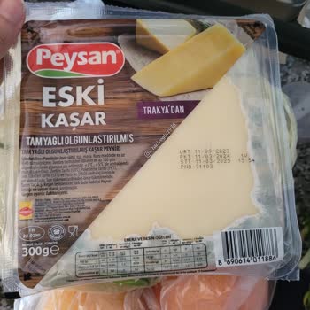 Açılmamış Peysan Marka Kaşar Peyniri Dolapta Küflendi