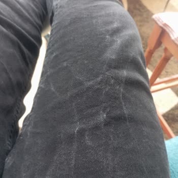 Koton Siyah Kot Pantolon Beyaz Leke