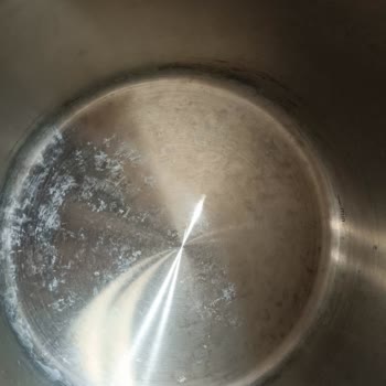 Fissler Düdüklü Tencerede İlk Kullanımda Renk Değişikliği Ve Yanık İzi