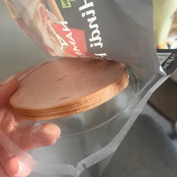 Namet Hindi Fümede Küf