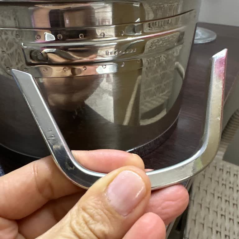 Hisar Sofra Sanatı Ömür Boyu Garanti Deyip Satıyor, Lehimden Kırık Sapı Yapmıyor