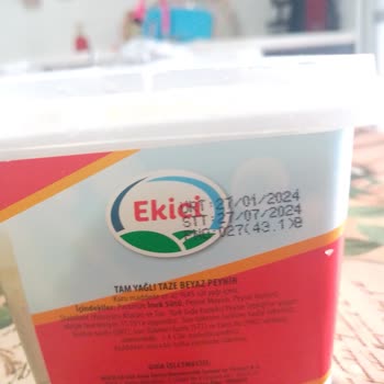 Şişmiş Ve Ekşimiş Ekici Peynir