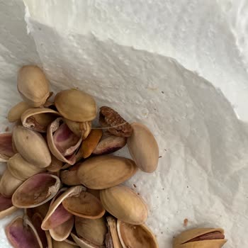 Çitlekçi Siirt Fıstıktan Sarı Saç Kılı Çıktı