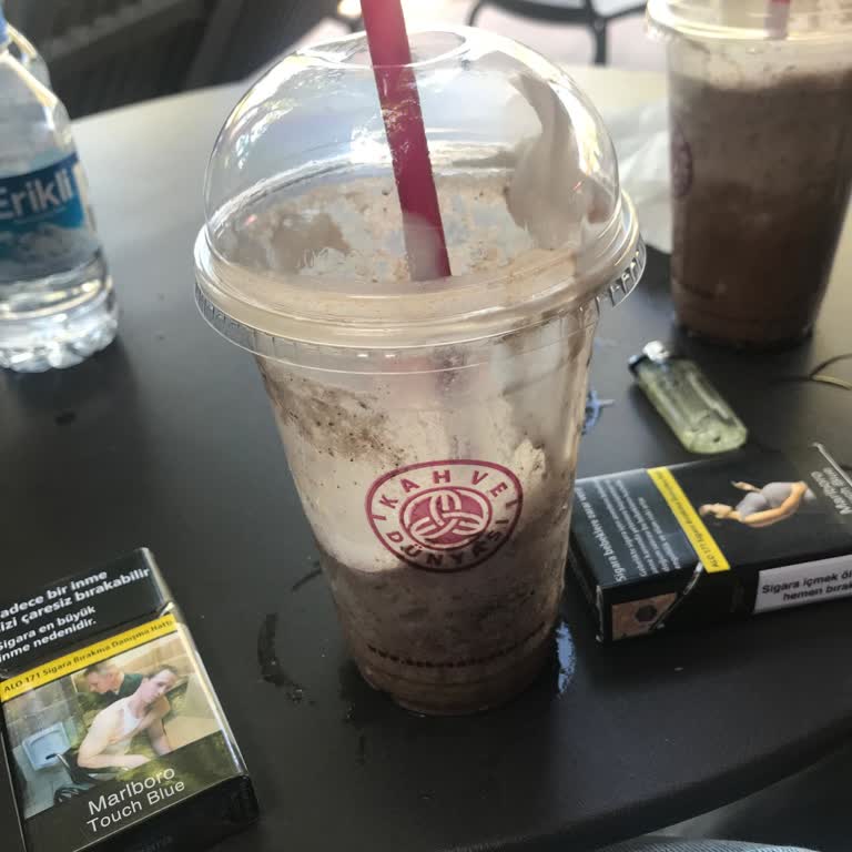 Kahve Dünyası Kemerburgaz Sinek Sorunu!