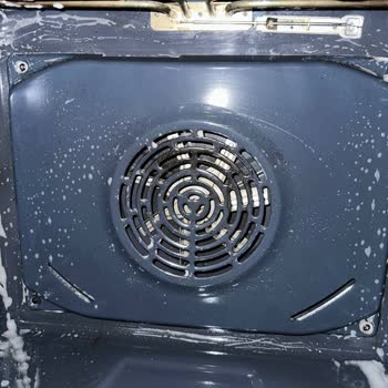 Arçelik Ürün Afc 340 G Ankastre Fırın Her Yemek Sonrası İçi Siyah Nokta Dolu