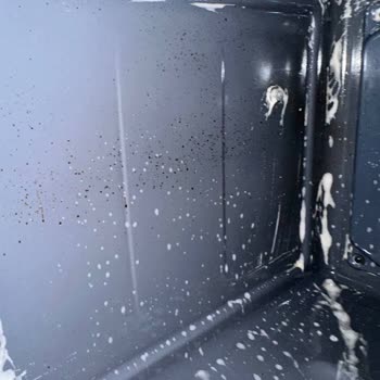 Arçelik Ürün Afc 340 G Ankastre Fırın Her Yemek Sonrası İçi Siyah Nokta Dolu