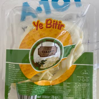 A101 Tarabya Peynirin İçinden Kıl Çıktı