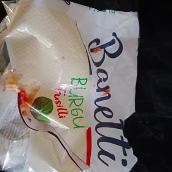 Banetti Makarnadan Böcek Çıktı