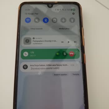 Kusurlu Xiaomi Robot Süpürge