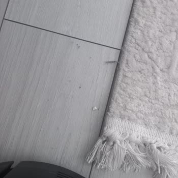 Kusurlu Xiaomi Robot Süpürge