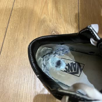 Sportive İç Astarda Parçalanma Ve Taban Patlaması