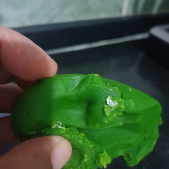 Play-Doh Oyun Hamurun İçinden Cam Parçaları Cıktı