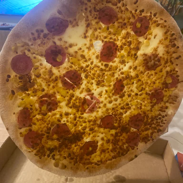 Domino's Telefonları Açmıyor Ve Buz Gibi Pizza Yolluyor