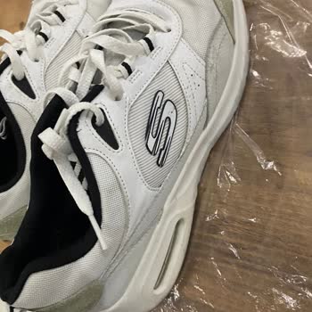Skechers Ayakkabı Tabanı Parçalandı