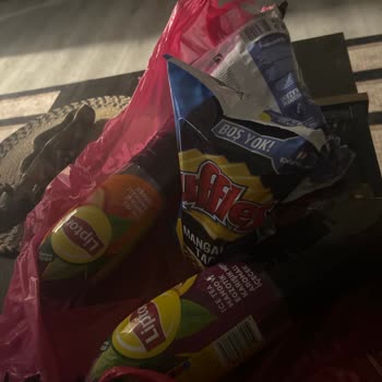 Yemeksepeti Eksik Ürün Gönderiyor Müşteri Hizmet Suratımıza Kapatıyor