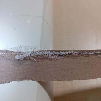 Singer Brilliance Dikiş Makinesi Altta İp Topluyor