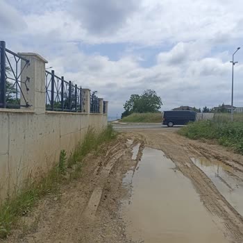 Tekirdağ Büyükşehir Belediyesi Tekirdağ Güzel Sanatlar Lisesi Çevre Yolu.