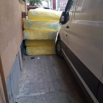 Bağcılar Belediyesi Kaldırım İşgali Ve Yabancı Uyruklu Çalışan