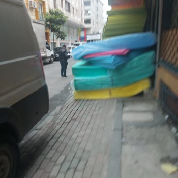 Bağcılar Belediyesi Kaldırım İşgali Ve Yabancı Uyruklu Çalışan