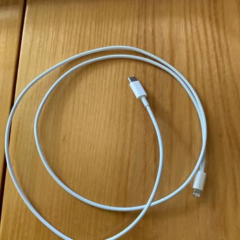 Troy İphone Şarj Kablosu Orijinal Değil