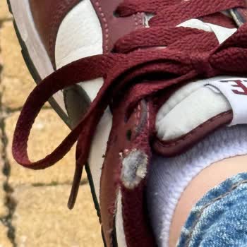 Barçın Spor Nike Dunk Ayakkabı Hemen Yırtıldı