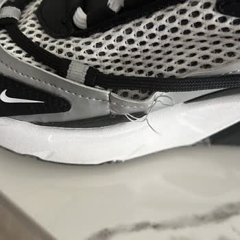 Sneaks Up Tan Aldığım Ayakkabı İle İlgili Mağdur Oldum