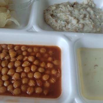 Bandırma Eğitim Ve Araştırma Hastanesi'nin Yemeklerinde Hijyen Sorunu!