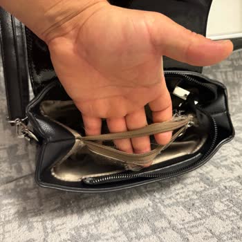 Hotiç Ayakkabı Çanta İç Astar Yırtığı