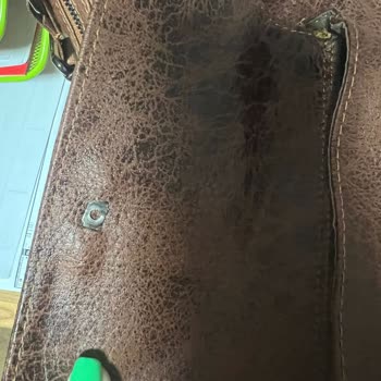 Derimod Çanta Deformasyonu İle İlgilenmiyor