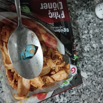 Gedik Piliç Döner İçinden Eldiven Parçası Çıktı