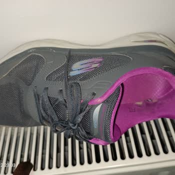 Skechers Ayakkabılarının Kalitesizliği Ve Firmanın Arkasında Durmaması